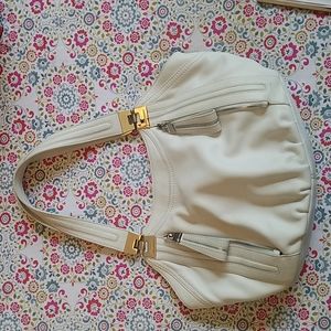 B. Makowsky leather purse EUC